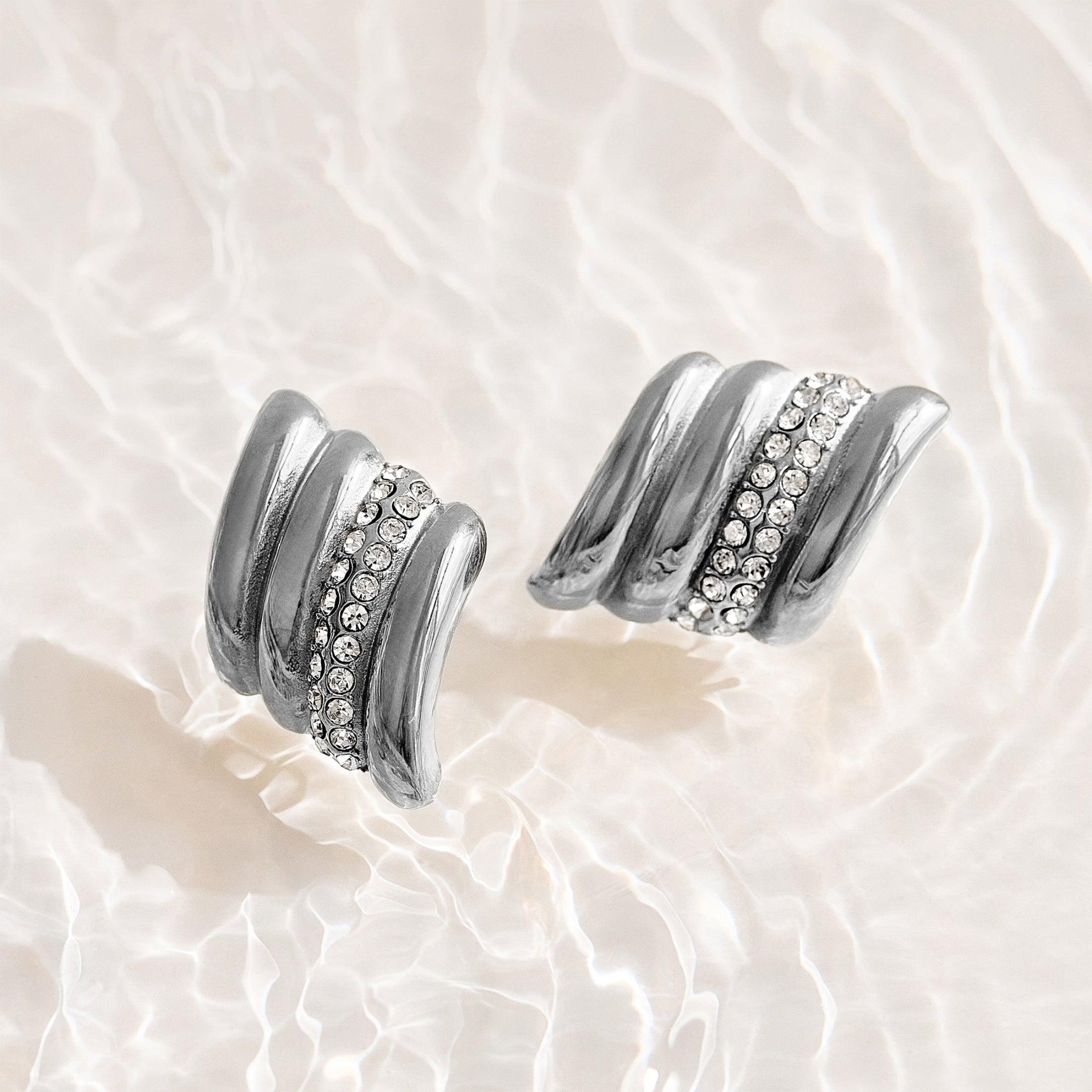 Old Hollywood Earrings - Image 6
