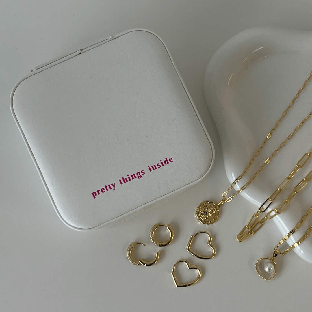 Pretty Things Inside Jewelry Box - Image 2