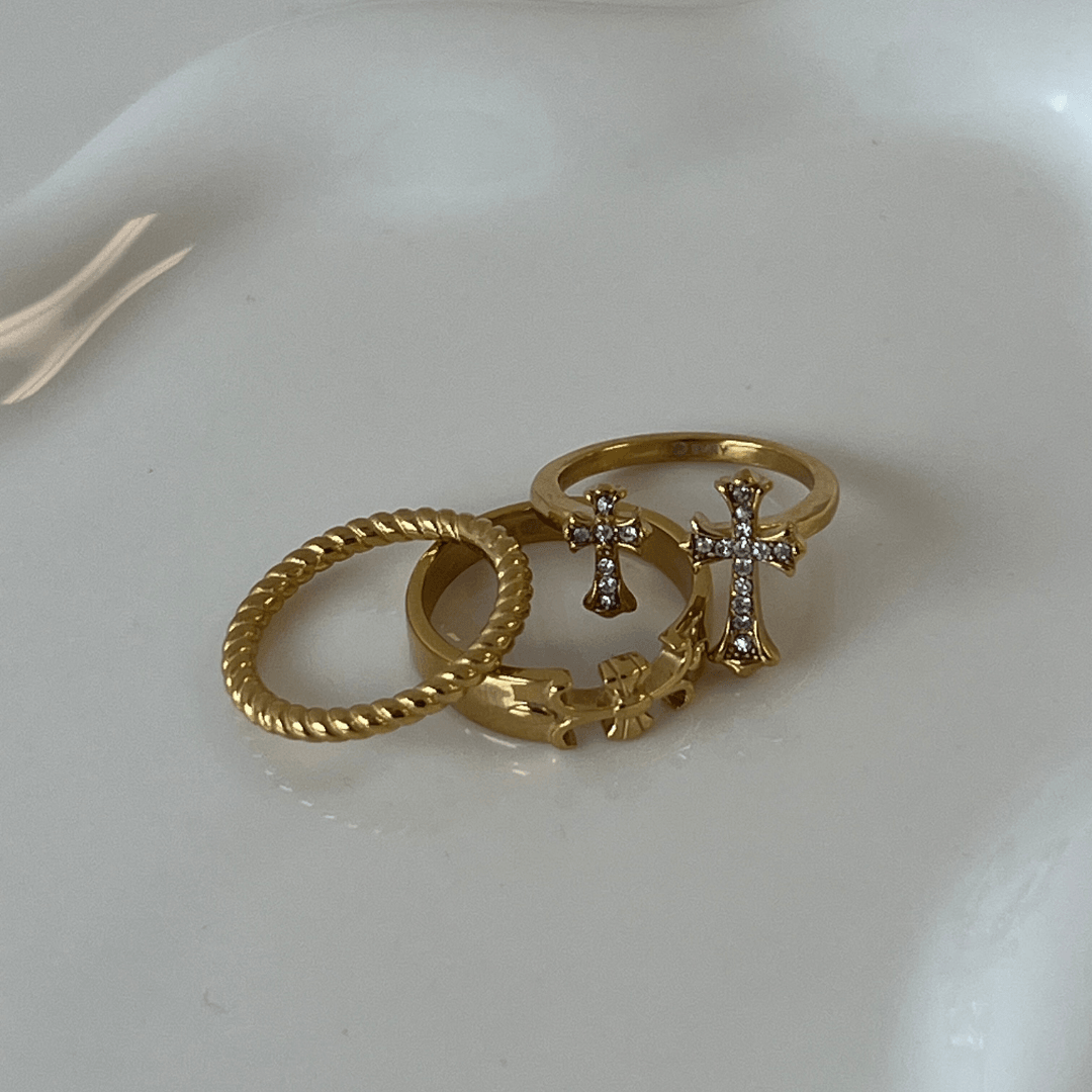 Cross My Heart Ring - Image 3