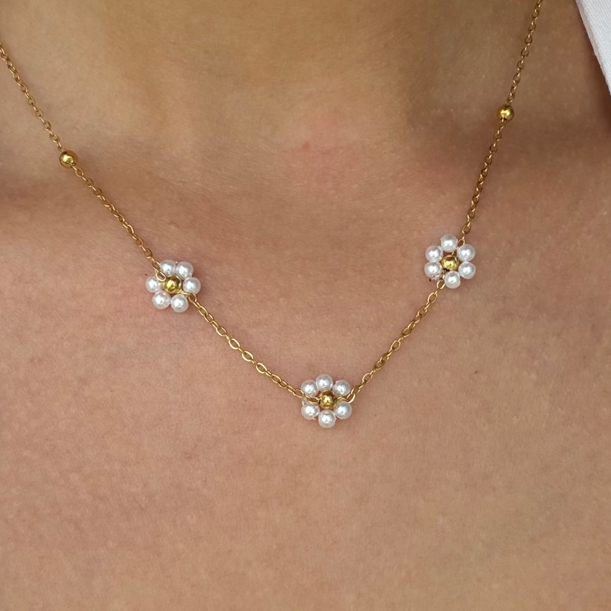 Daisy Summer Necklace & Bracelet 2 Piece Set - Image 2