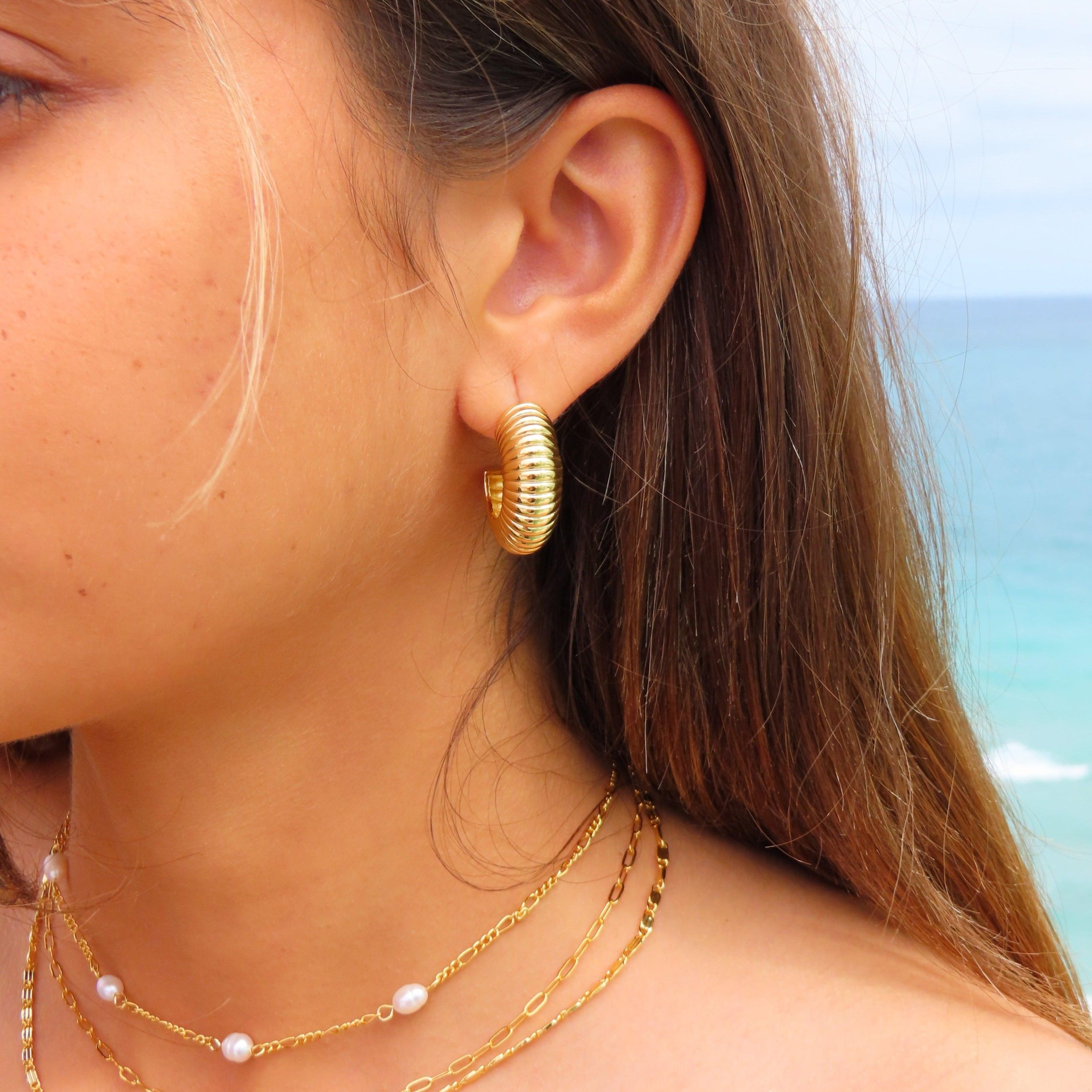 Hot Girl Hoops - Image 7