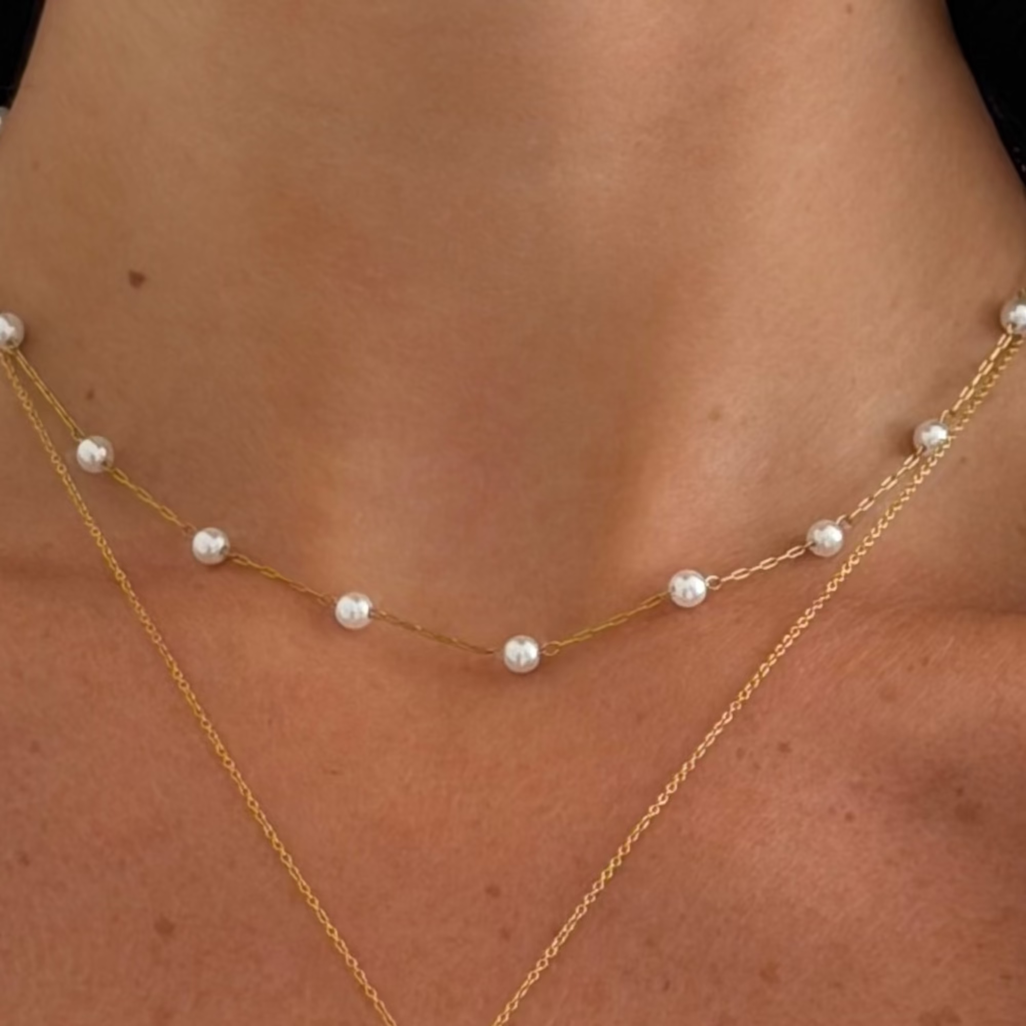 Shelly Pearl Necklace - Image 2