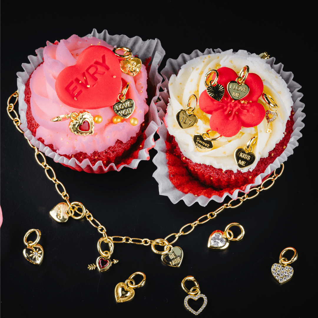 Kiss Me Charm - Image 4