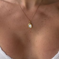 Pretty Aura Necklace