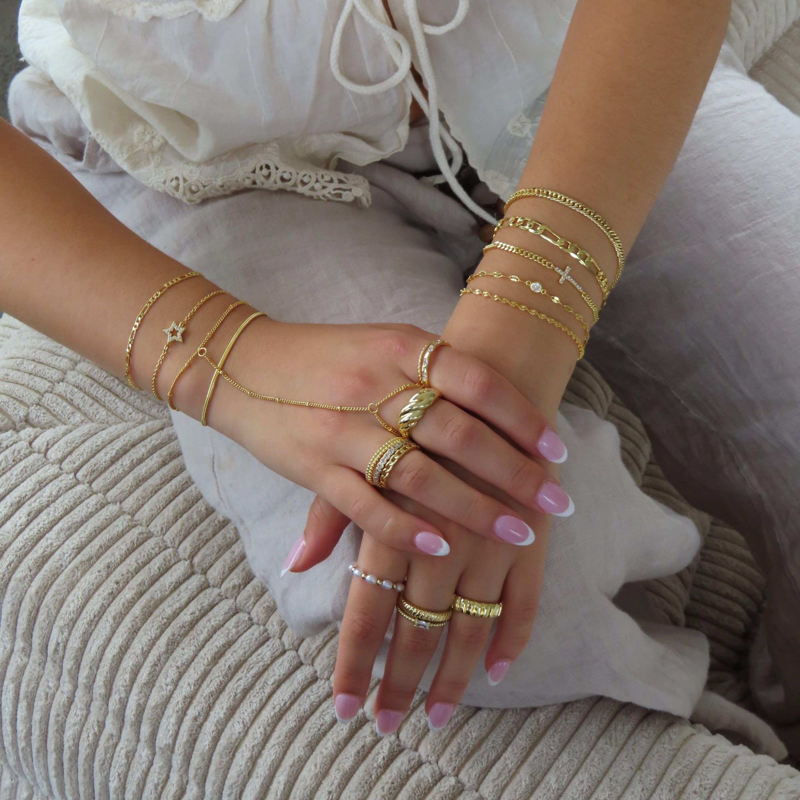 Corfu Hand Chain - Image 11