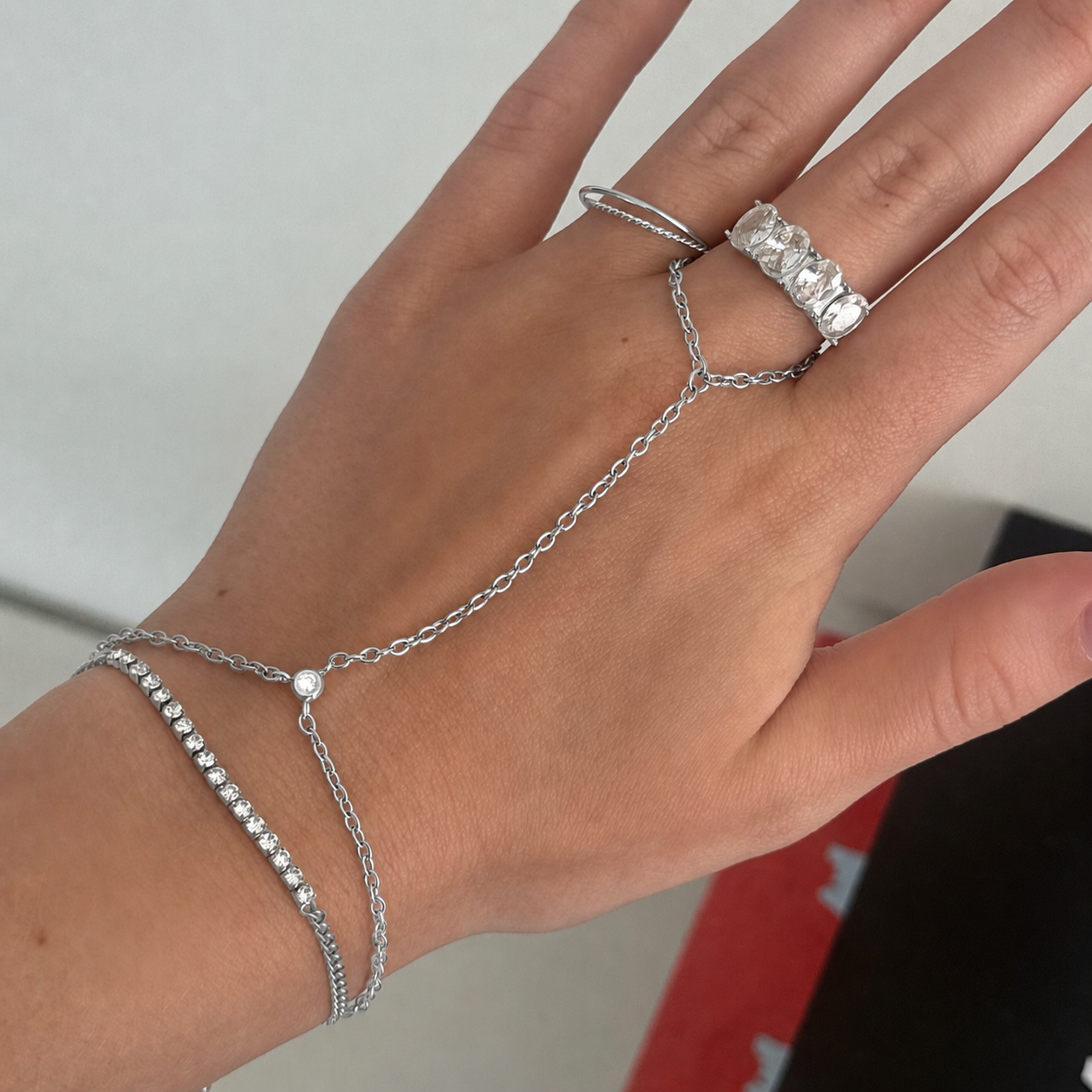 The Slide On Hand Chain Collection - Image 33