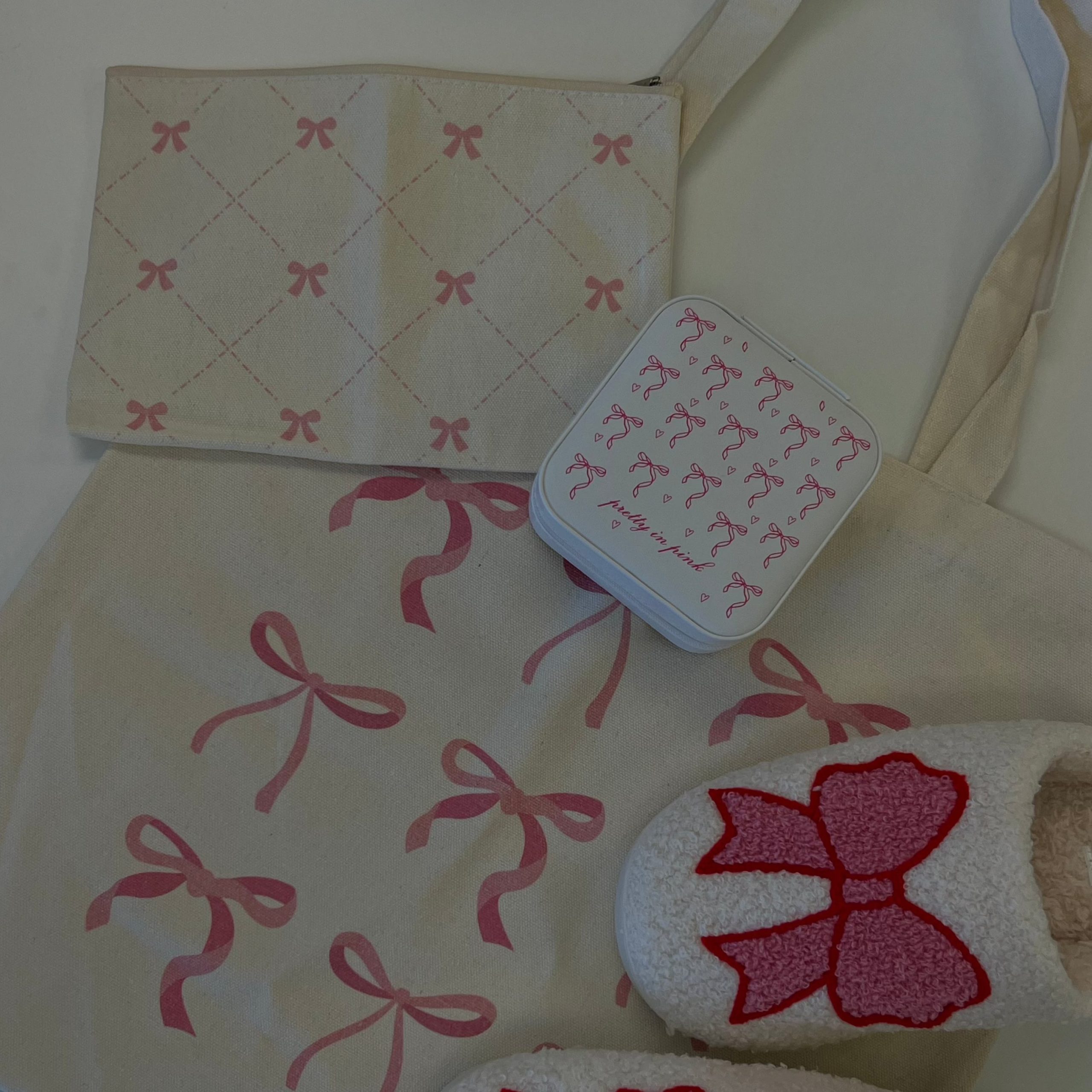 Coquette Toiletry Bag - Image 2